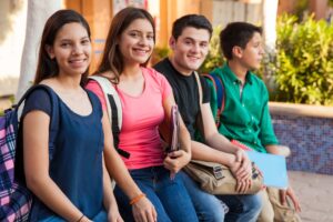 Grupo de estudiantes con visa de estudios España